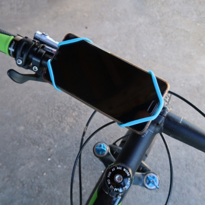 Support Téléphone en Silicone - Moto Vélo VTT Trottinette Scooter